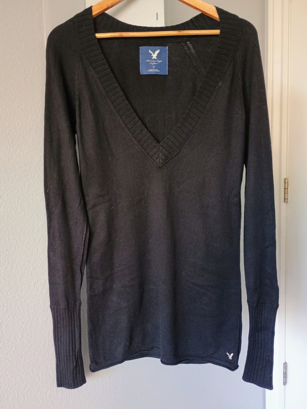 Y2k deep vneck whimsigoth grunge ribbed cuffs American Eagle lightweight sweater
